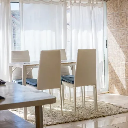 Zorana Apartment *