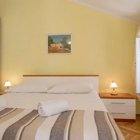 Zorana Daire Primošten